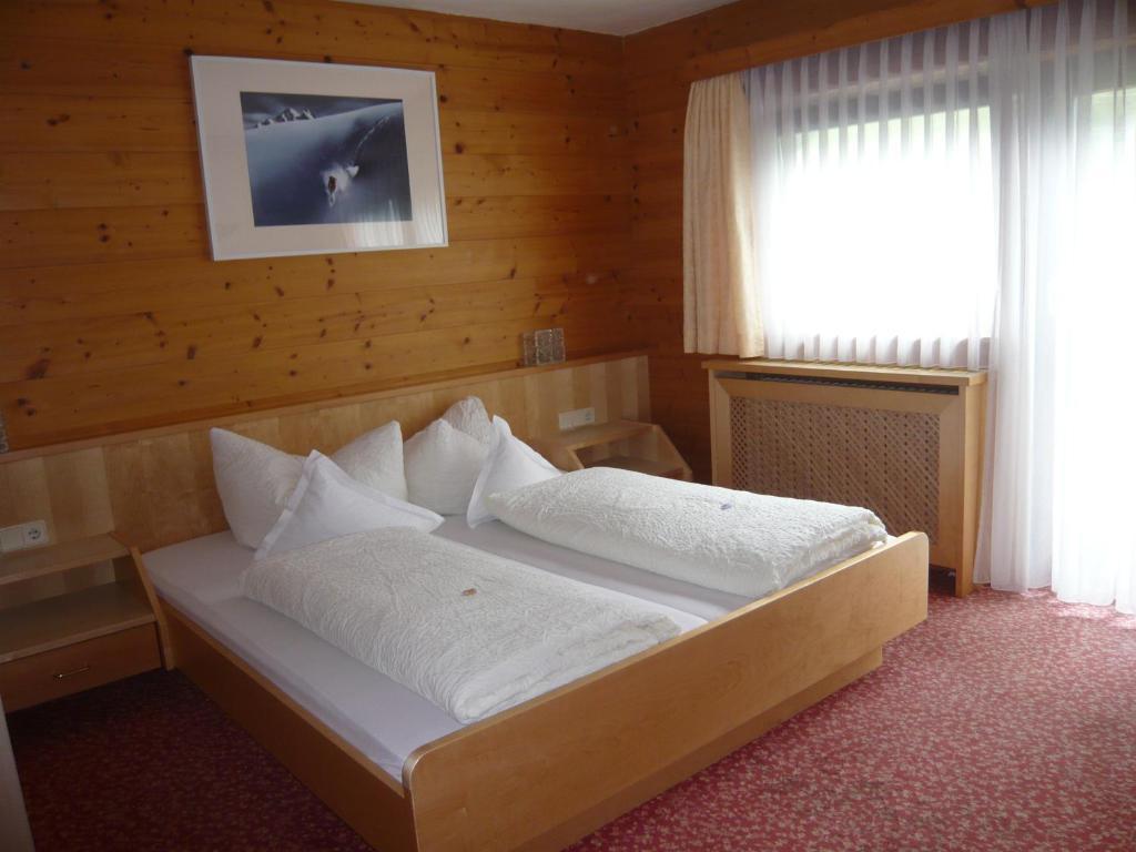 Pension Kristall Neustift im Stubaital Habitación foto